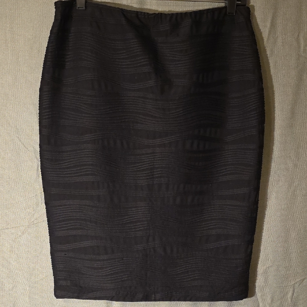 Jennifer Lopez Textured Black Pencil Skirt